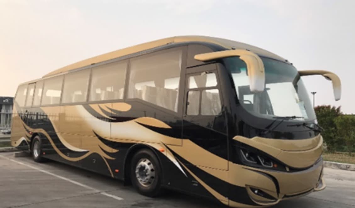 ชีวิตดี — Shuttle bus
