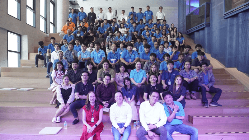 สังคมดี — ภาพบรรยากาศการกิจกรรมผู้บริหารพบพนักงานประจำปี