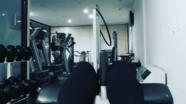 เงินดี — ห้องออกกำลังกาย