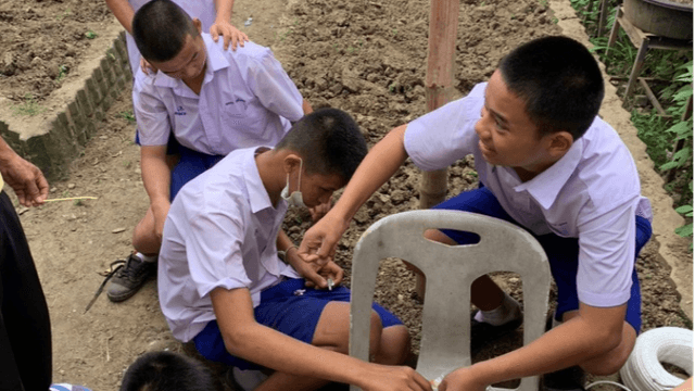 Good Community (2)