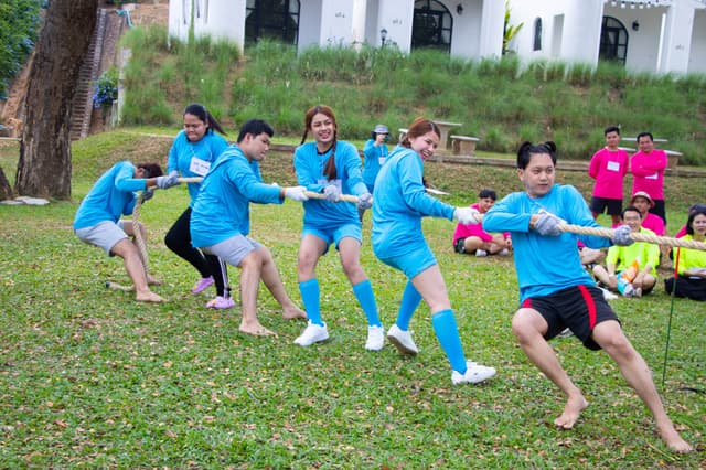 Why Join Us — " กิจกรรมแข่งขันกีฬาสี เกม ชักเย่อ "