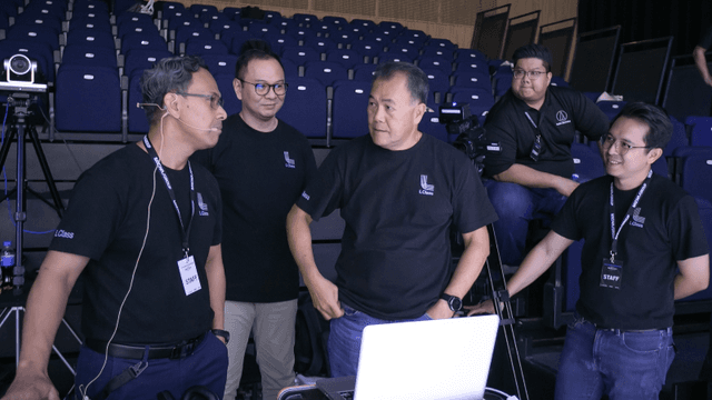 งานดี — ภาพบรรยากาศ งาน "𝐋𝐢𝐯𝐞 𝐒𝐨𝐮𝐧𝐝 𝐄𝐱𝐩𝐞𝐫𝐢𝐞𝐧𝐜𝐞 𝐏𝐫𝐞𝐬𝐞𝐧𝐭𝐞𝐝 𝐛𝐲 𝐕𝐢𝐜𝐡𝐚𝐢 𝐆𝐫𝐨𝐮𝐩" งานเปิดตัวสินค้าใหม่จากแบรนด์ QSC L Class Series, #TASCAM SonicView Series และ Audio-Technica ATS99 จัดขึ้นที่ Black Box Theatre, มหาวิทยาลัยมหิดล ศาลายา