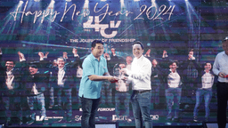 เงินดี — ภาพบรรยากาศการมอบรางวัลพนักงานทำงานครบรอบ 20 ปี