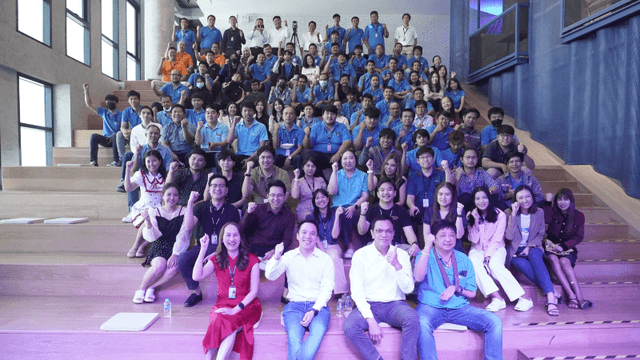 สังคมดี — ภาพบรรยากาศการกิจกรรมผู้บริหารพบพนักงานประจำปี