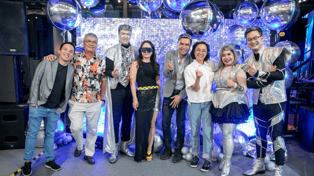 สังคมดี — ภาพบรรยากาศกิจกรรมสังสรรค์ปีใหม่ ธีม The Future