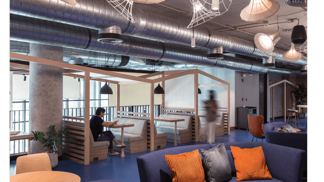 Co-Working Space & Meeting Room (18)