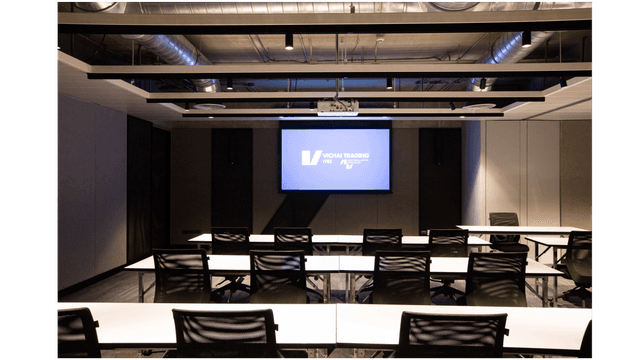 Co-Working Space & Meeting Room (20)