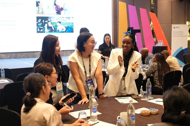 ทำไมต้องร่วมงานกับเรา — Up skill ด้วย Public Training