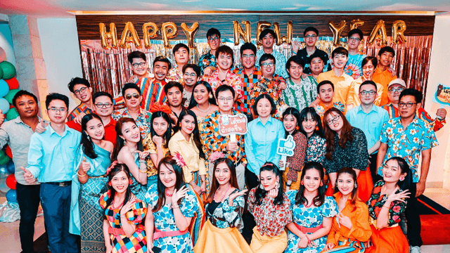 สังคมดี — Kin Long Party,,,,, spend effort on work, spend more precious time and enjoin life with us!